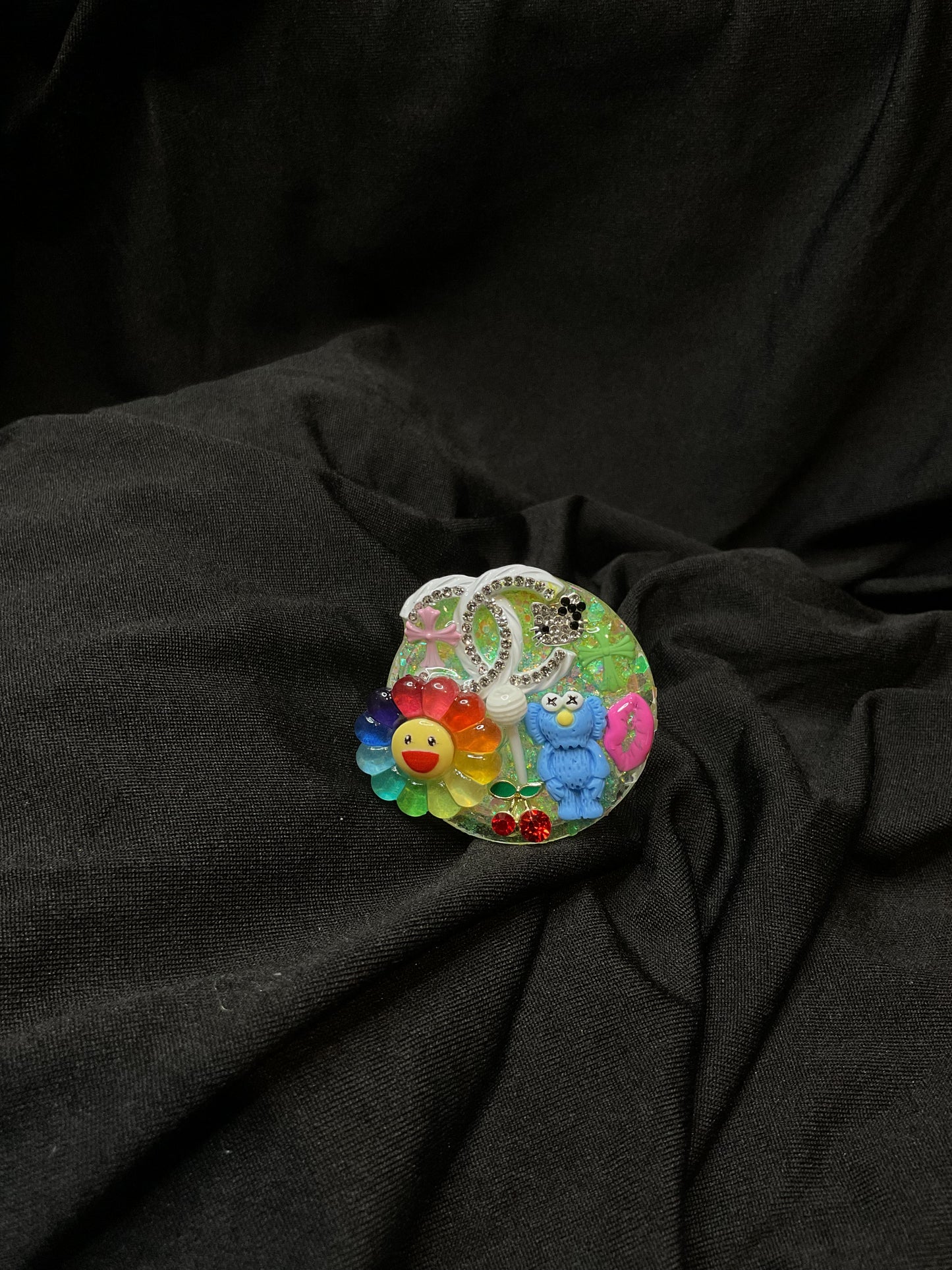 Junk pop socket